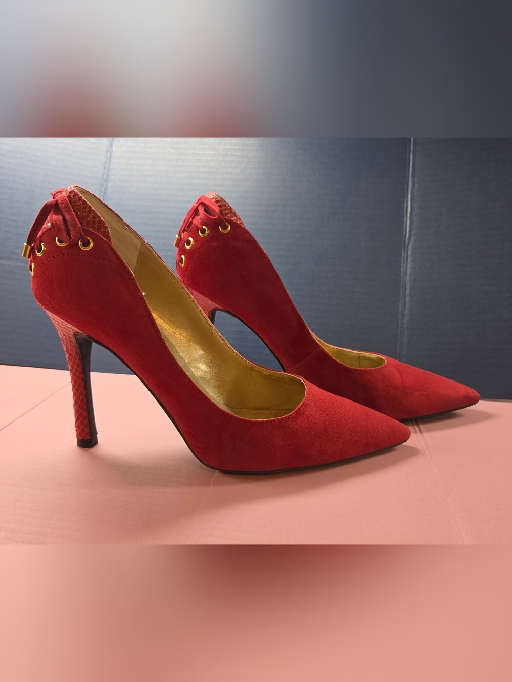 GUESS Red Pointed Toe Stiletto Pumps Lace-Up Back Snakeskin Heel/ Size 8.5